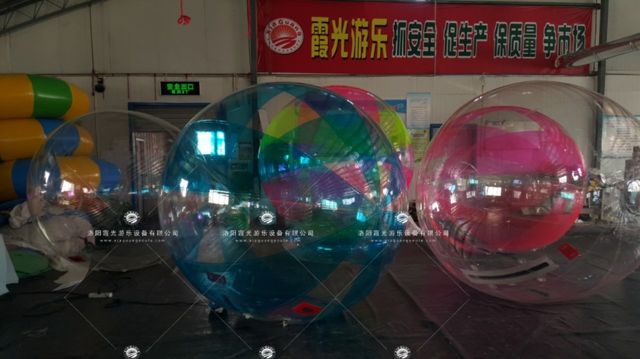 扬州透明水上步行球